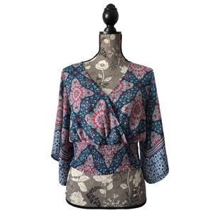 Blue & Red Women' S-M Floral Geometric Bohemian Design Sleeved V Neck Crop Top